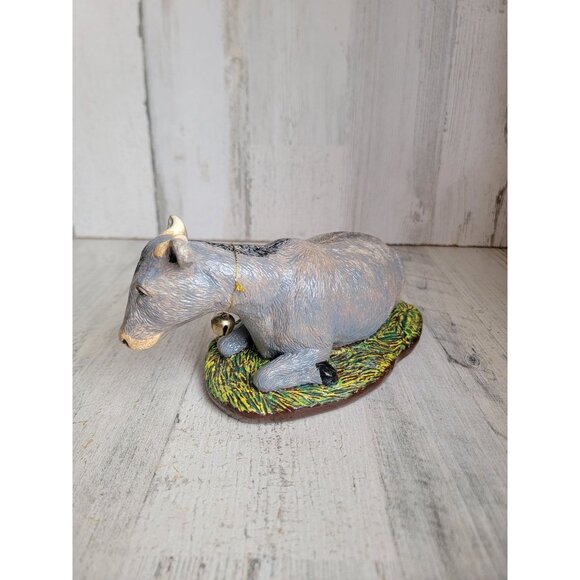 Vintage plaster cow Nativity scene Xmas home decor unique - Picture 4 of 7